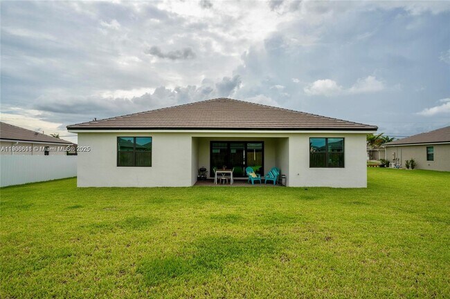 Building Photo - 30707 SW 193rd Ave