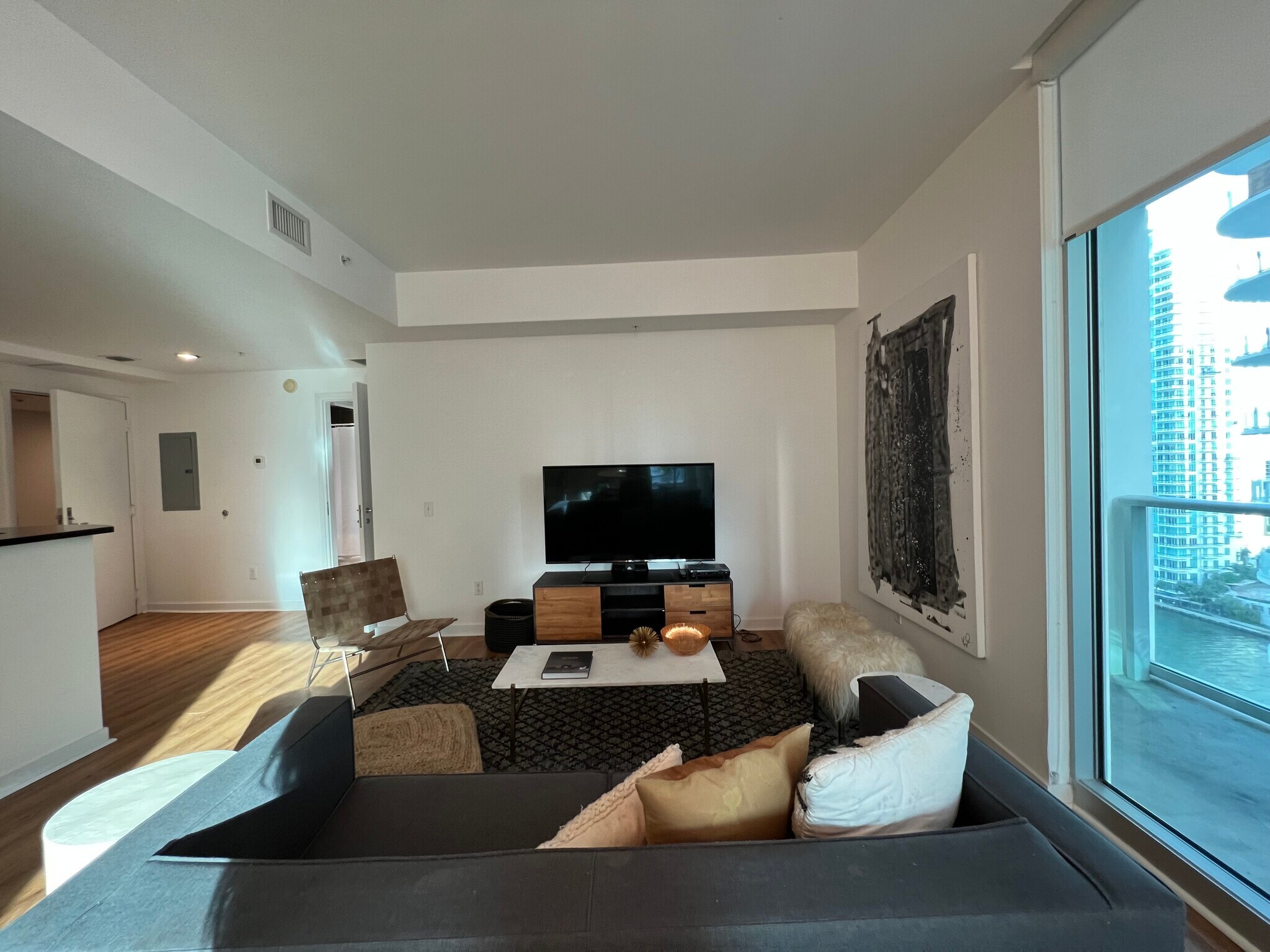 Building Photo - 300 S Biscayne Blvd