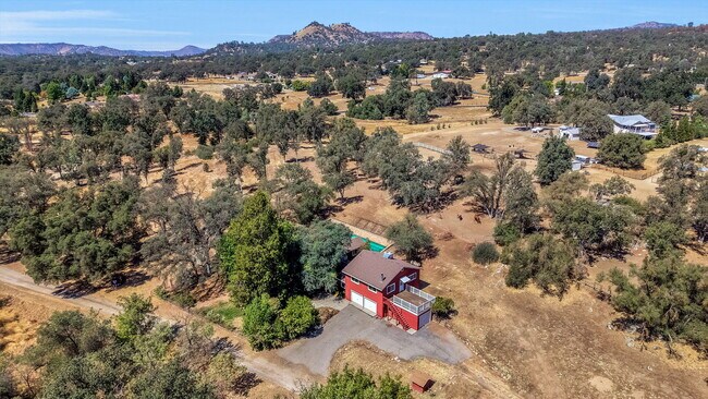 Building Photo - 31638 Lodge Rd
