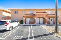 Building Photo - 2425 W 76th St