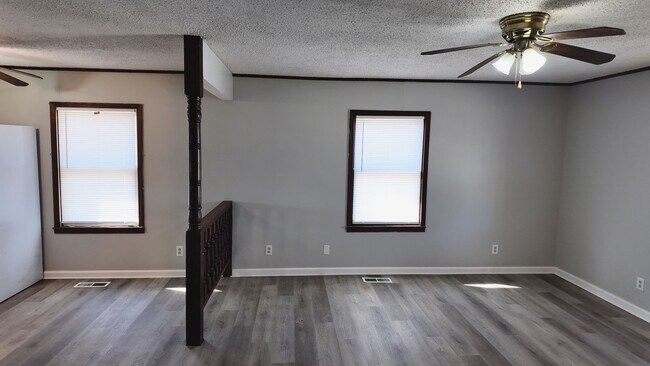 Building Photo - 310 E Jackson St