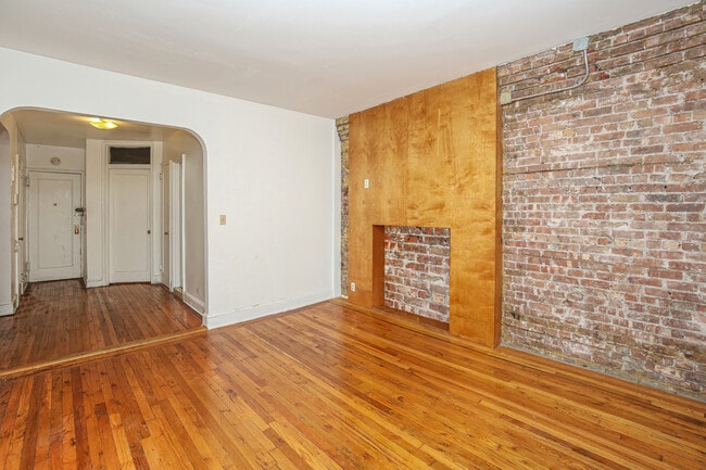 Building Photo - 363 3rd Ave