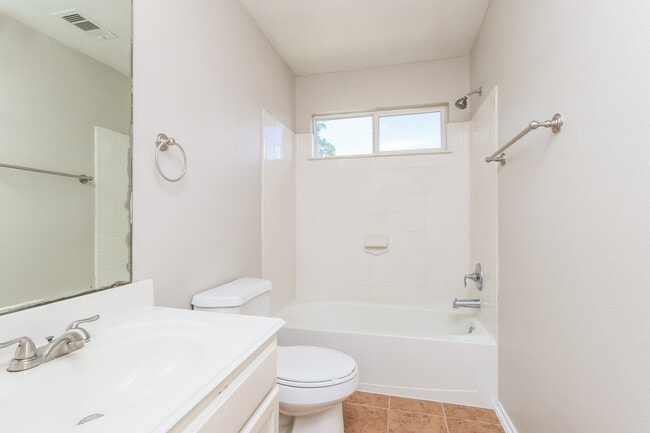 Building Photo - 2603 Cypress Island Dr