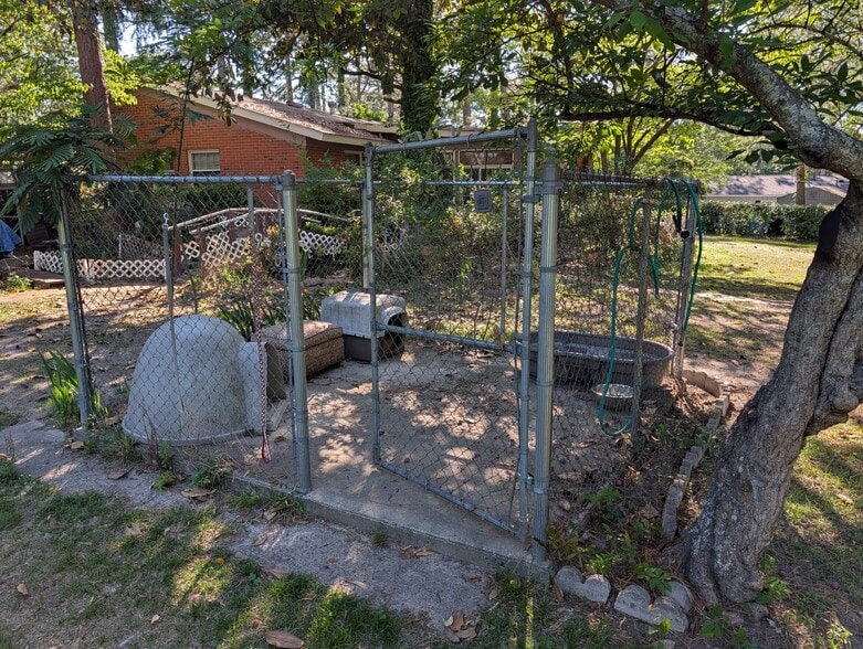 Building Photo - 4310 Edgedale Dr