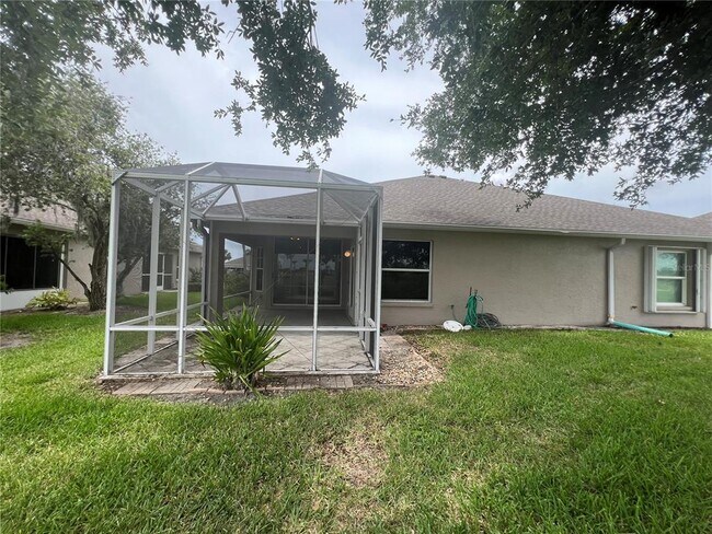 Building Photo - 4396 Fairway Dr