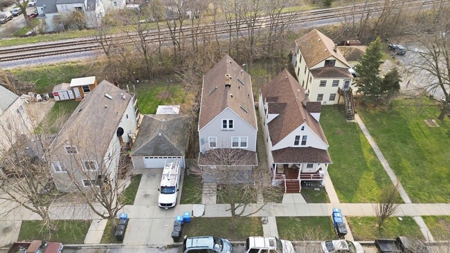 Building Photo - 3311 N Kostner Ave
