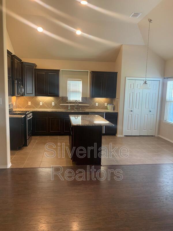 Building Photo - 2209 Scott Creek Dr