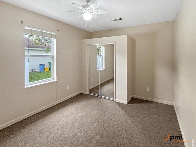 Building Photo - 2820 SE Melaleuca Blvd