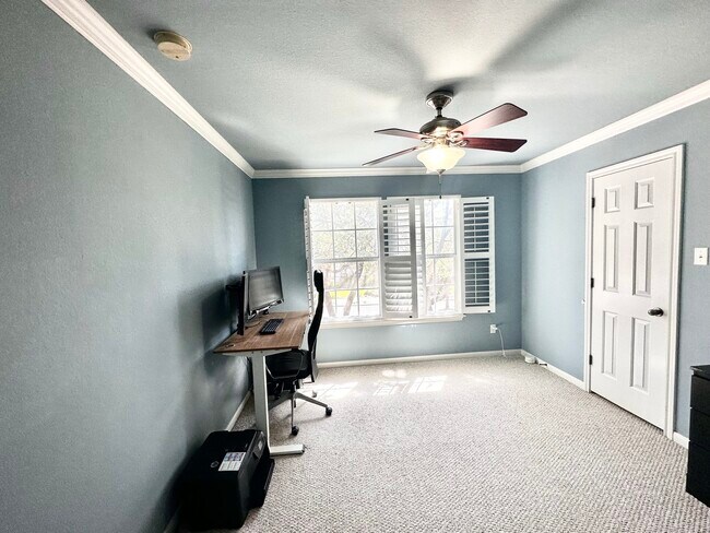 Building Photo - 10304 Peekston Dr