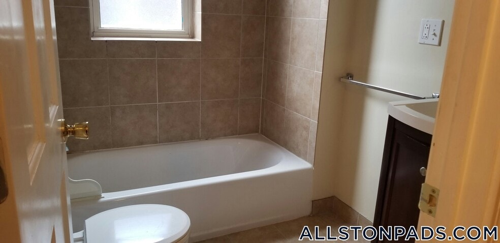 Building Photo - 1197 Commonwealth Ave