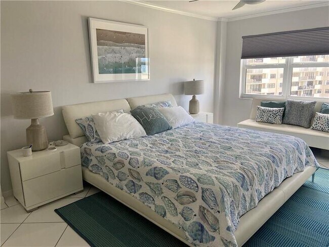 Building Photo - 5000 N Ocean Blvd