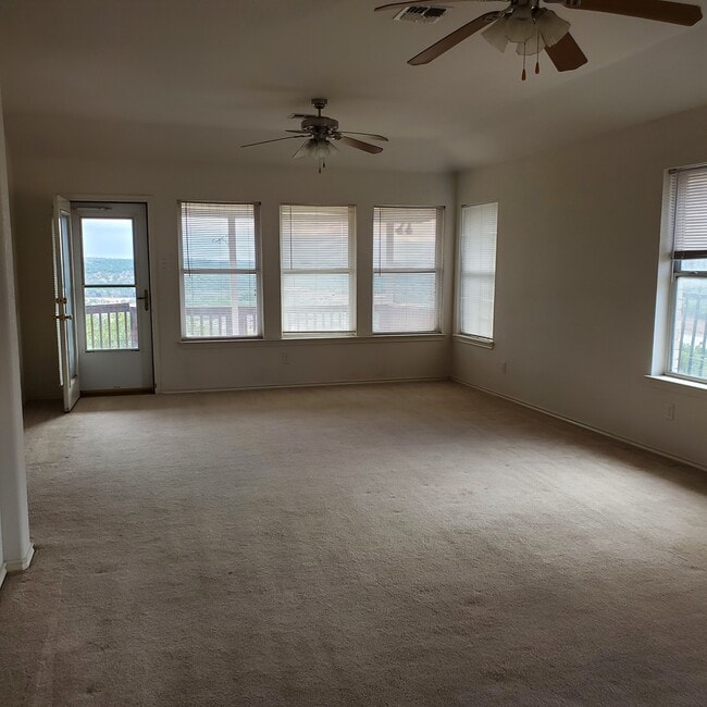 Building Photo - 121 Mesa Del Sol