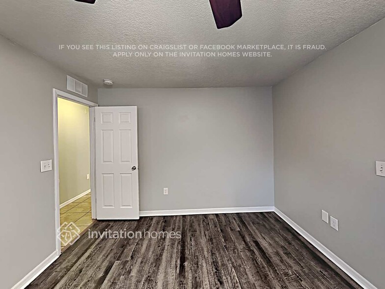 Building Photo - 3801 Dovehollow Dr