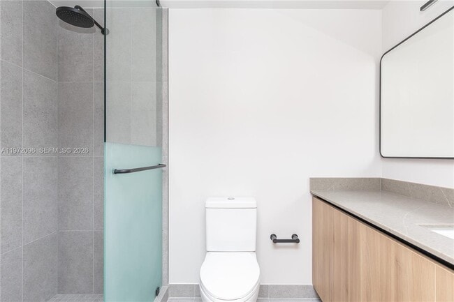 Building Photo - 121 NE 5th St