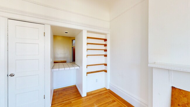 Building Photo - 759 6th Ave