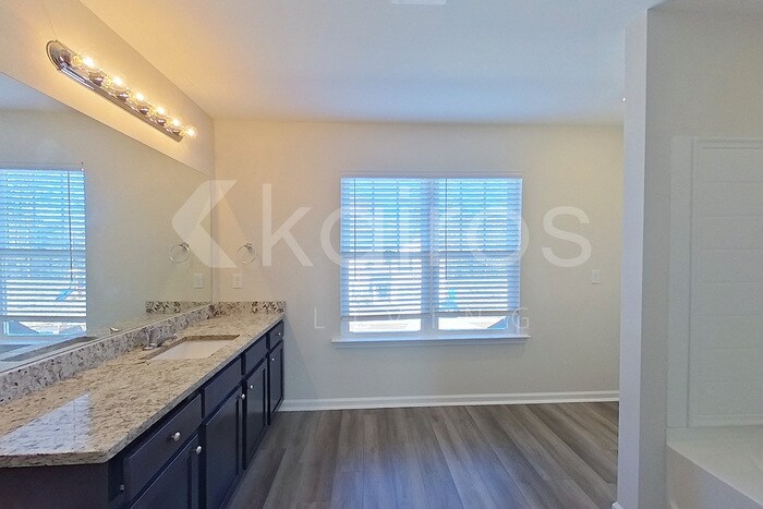 Building Photo - 103 Colonial Wy