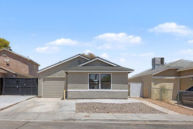 Building Photo - 6794 Mangrum Cir