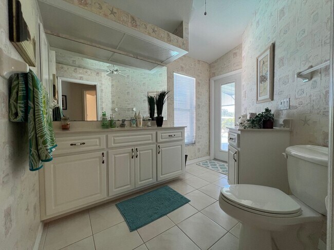 Building Photo - FURNISHED SHORT TERM RENTAL - 3 Bed / 2 Bath - Single Family Pool Home - $5,000/month ** Heated S...