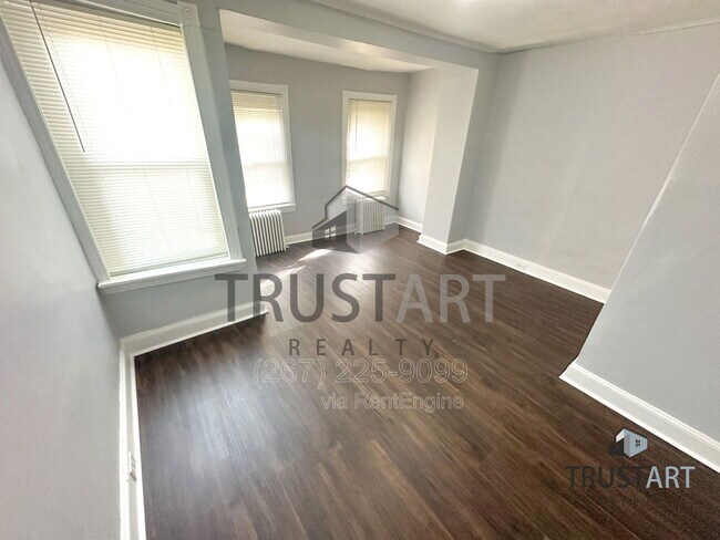 Building Photo - 2321 N 25th St