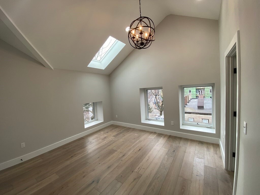 Building Photo - 301 Somerville Ave