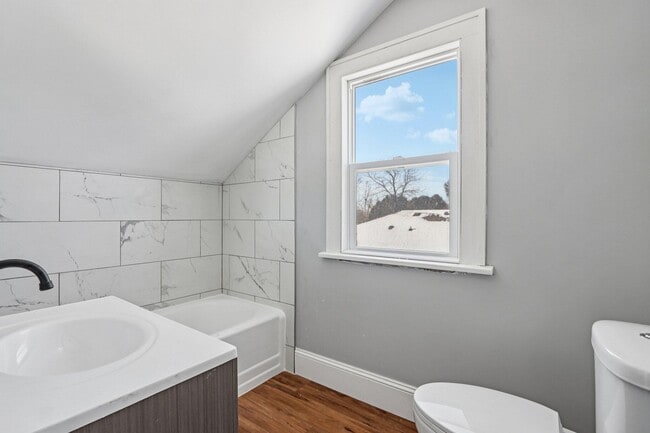 Building Photo - 5315 73rd St