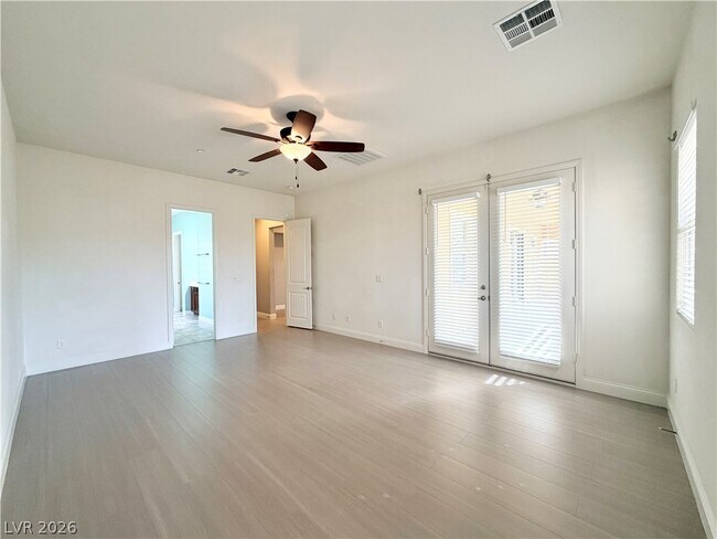 Building Photo - 2117 Thames View St