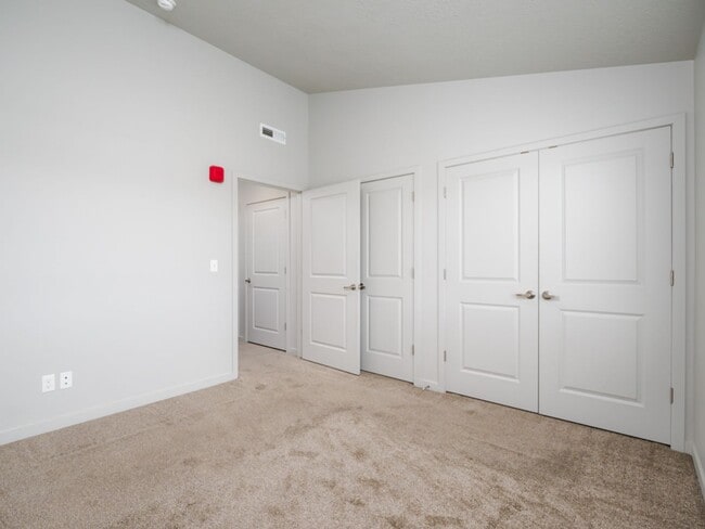 Building Photo - 1141 E 1320 S
