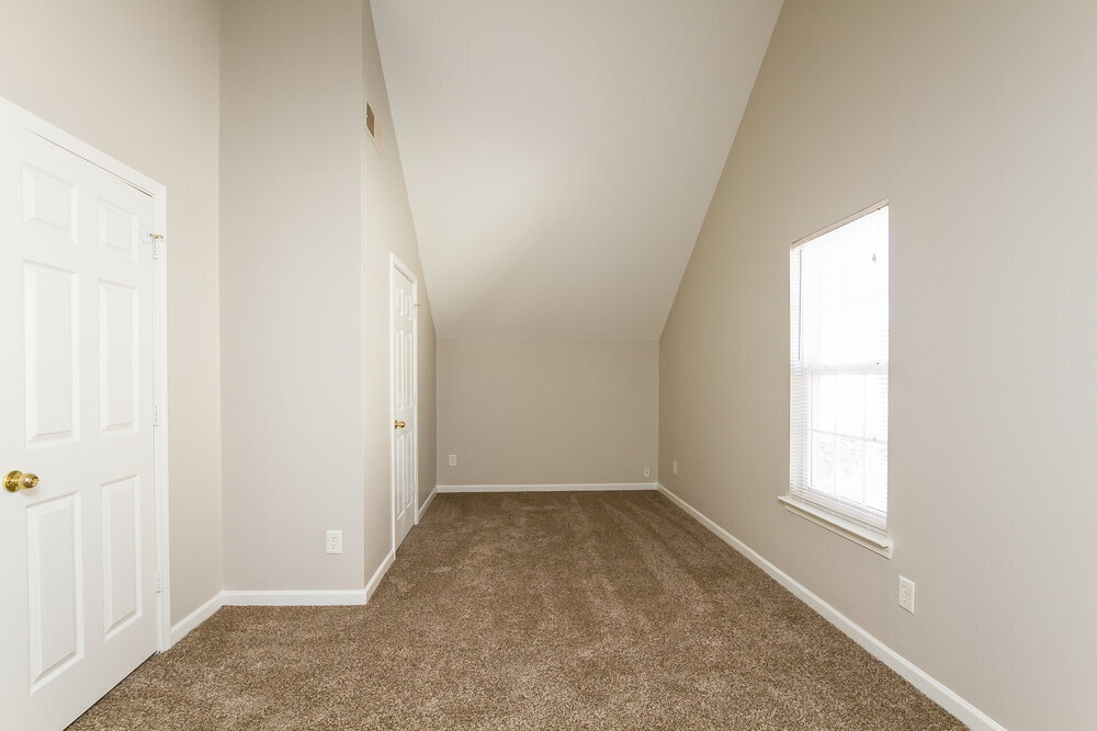 Building Photo - 933 Grass Hollow Ct