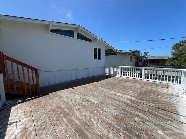 Building Photo - 831 Sinex Ave