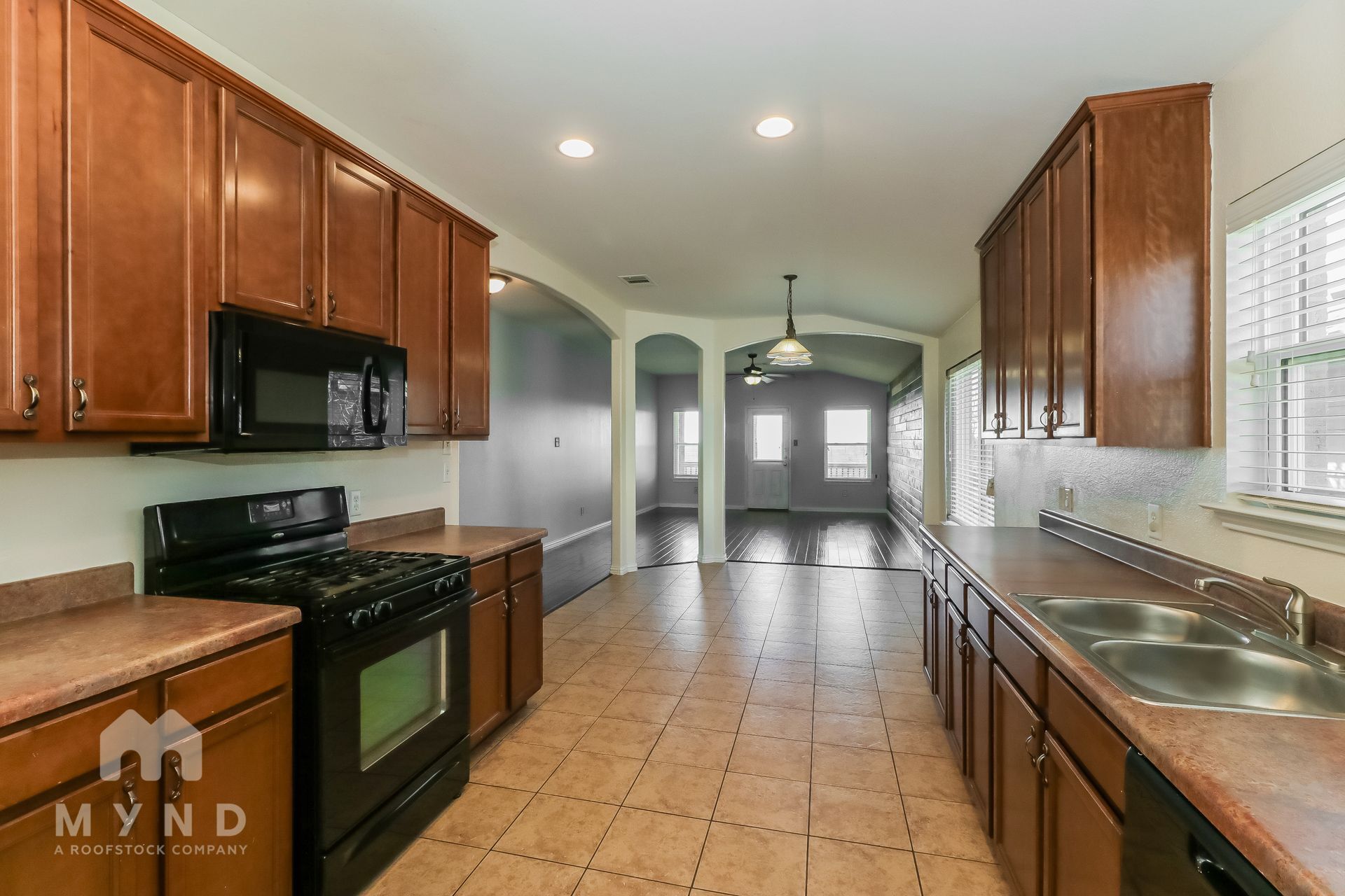 Building Photo - 286 Nandina Dr