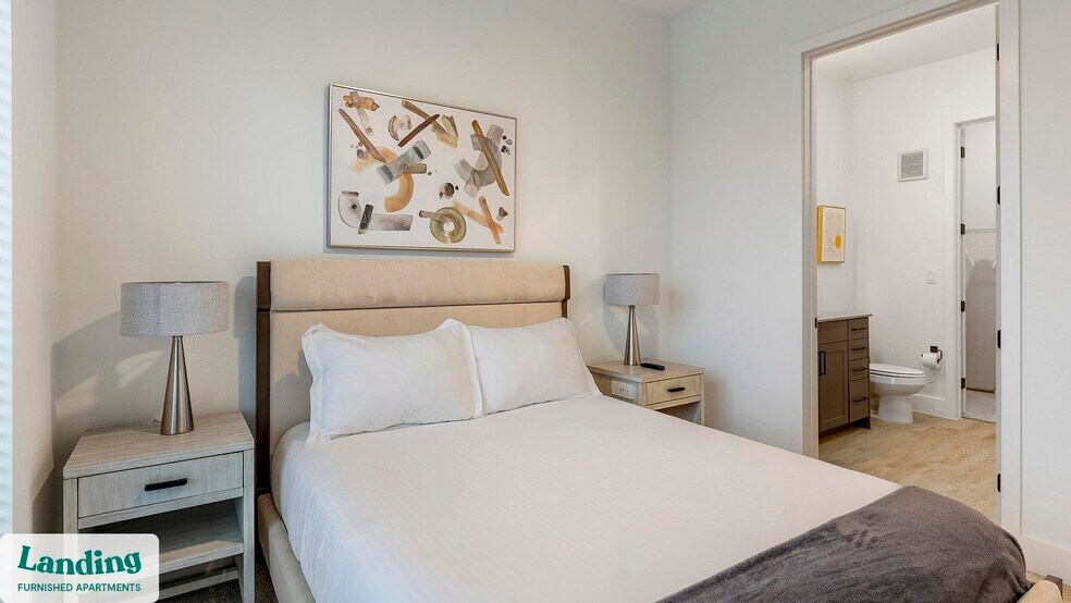 Building Photo - 650 E Sycamore St