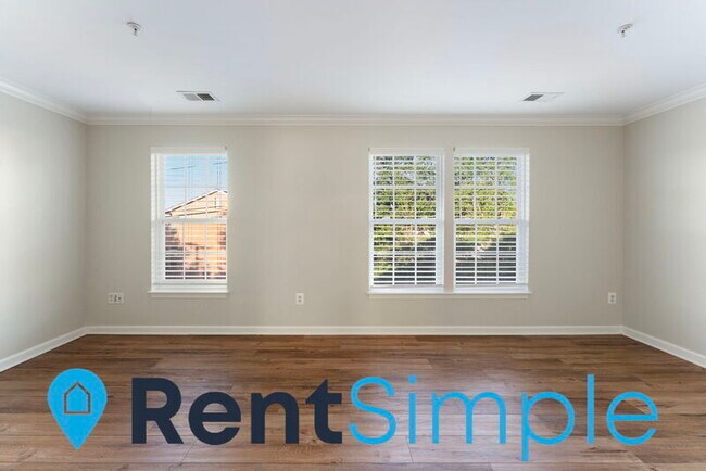 Building Photo - 3631 Madison Ln