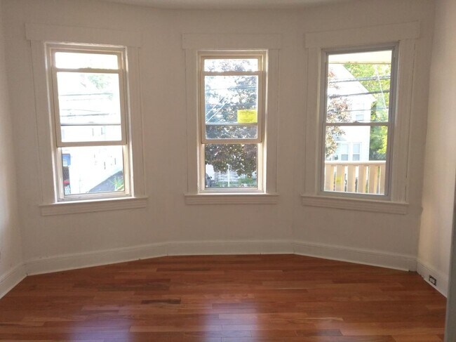 Primary Photo - 310 Rutherford Blvd