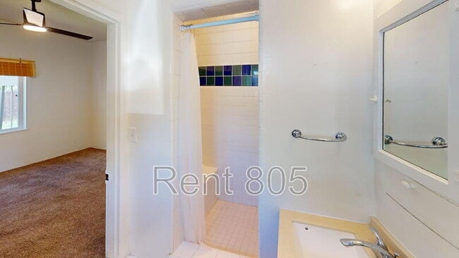 Building Photo - 9128 Nye Rd