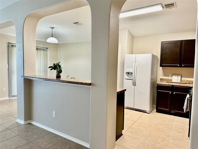 Building Photo - 207 Dragon Ridge Rd