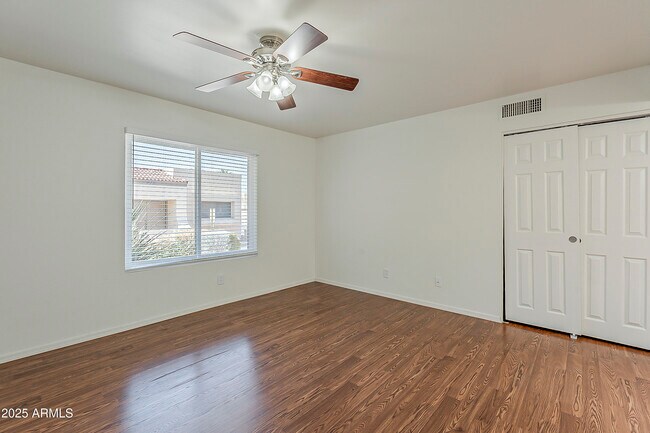 Building Photo - 14420 N 57th Dr