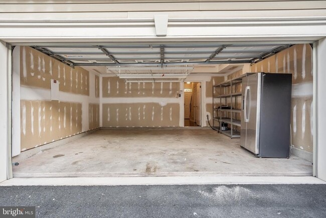 Building Photo - 22569 Norwalk Square