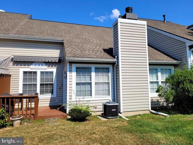 Building Photo - 138 Hawthorne Ct