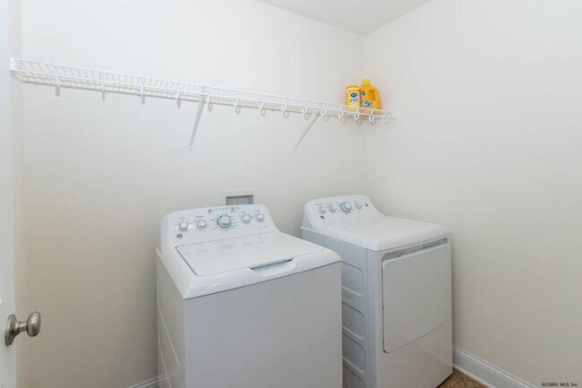 Building Photo - 106 Balsam Way