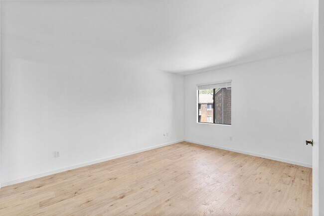 Building Photo - Stunning 1 Bedroom 1 Bath in Dana Point