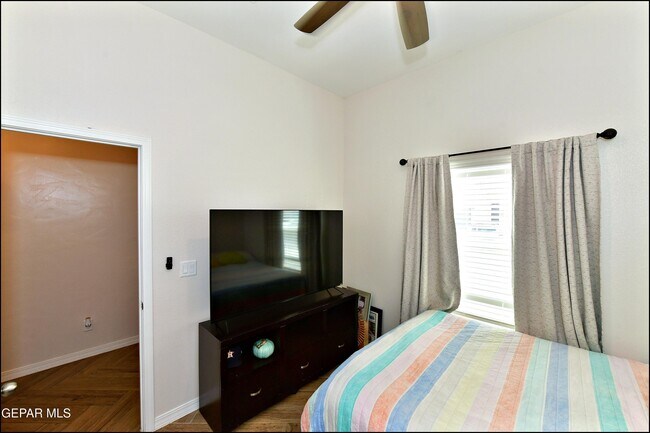 Building Photo - 2225 Tierra Delmonte Dr
