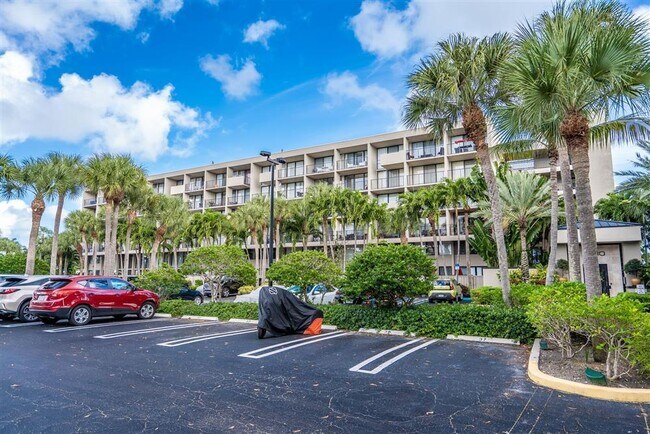 1830 Embassy Dr 1830 Embassy - 1830 Embassy Dr West Palm Beach Fl Building Photo 