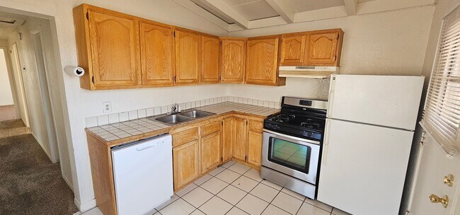 Building Photo - Charming & Cozy 3-Bedroom Home for Rent