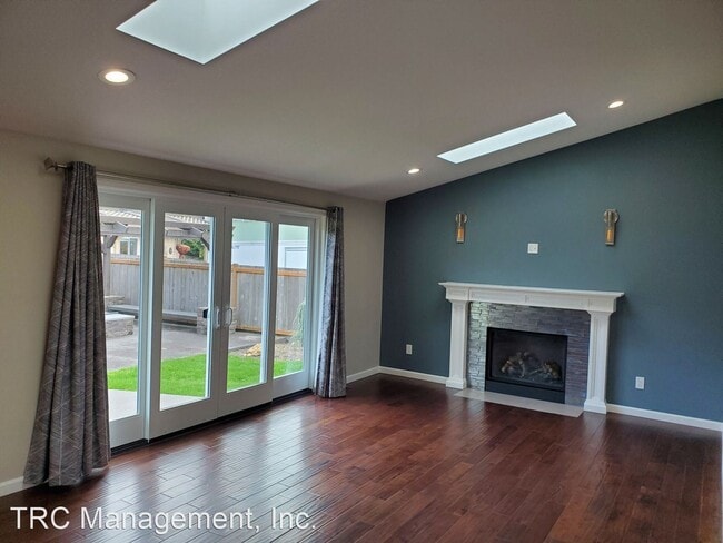 Building Photo - 3 br, 2 bath House - 8925 46th Place West