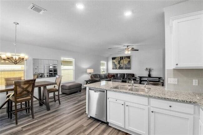 Building Photo - 119 Nathaniel Dr