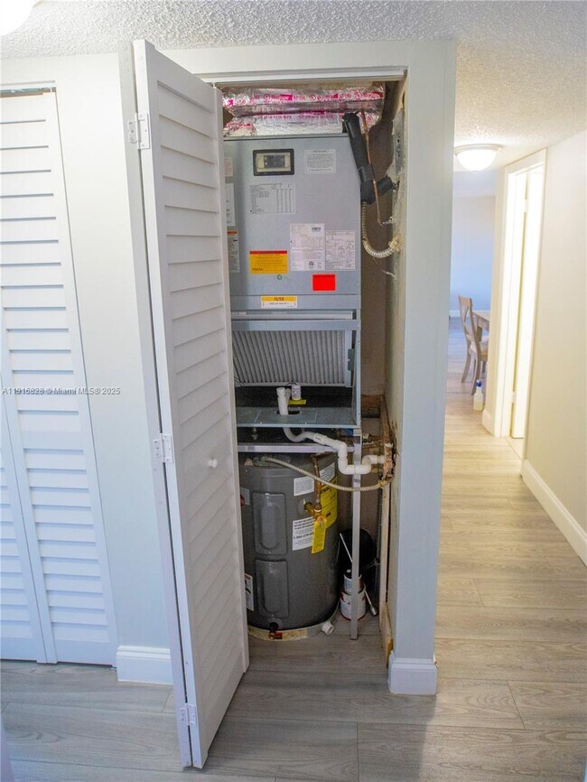 Building Photo - 9400 W Flagler St