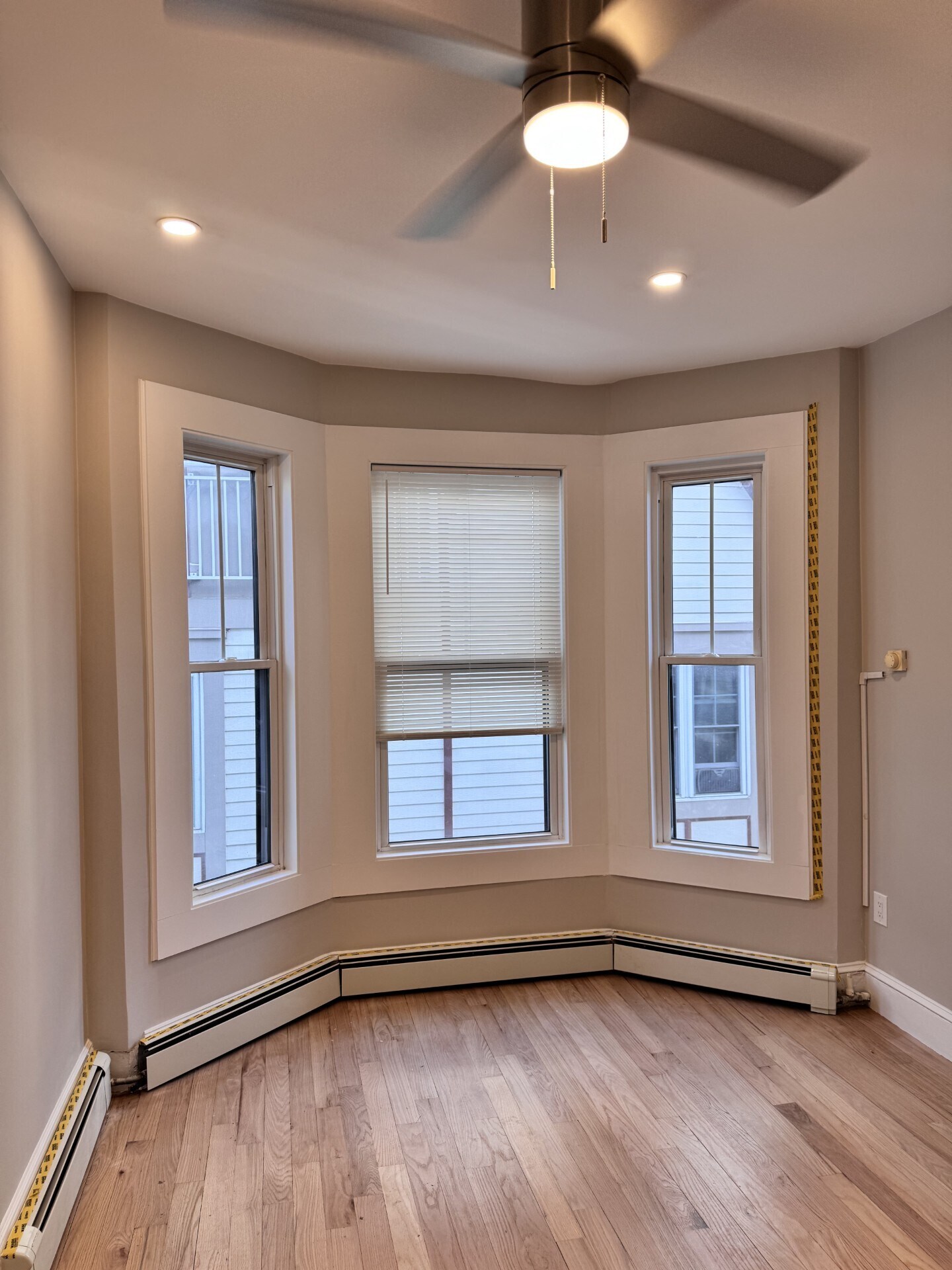 Apt 12 - 35 Brookline St