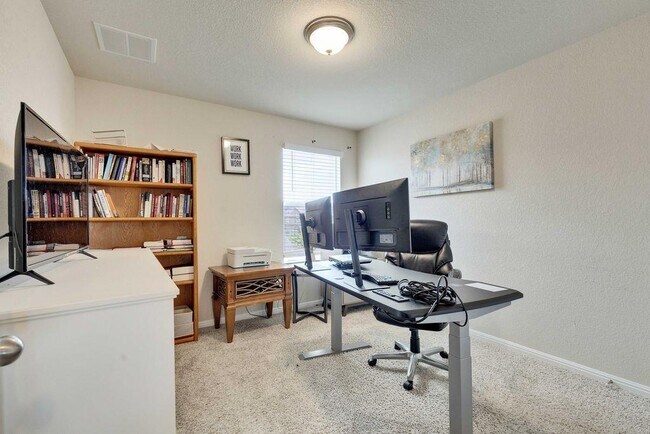 Building Photo - 133 Kramer St
