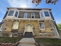 Building Photo - 721-725 S 9th St
