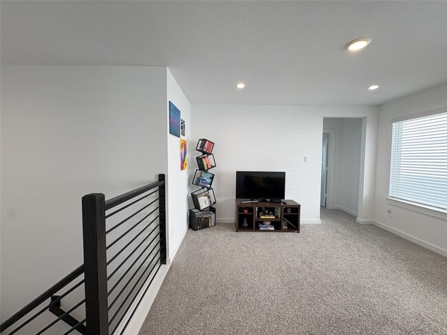 Building Photo - 2913 Crown Gate Dr